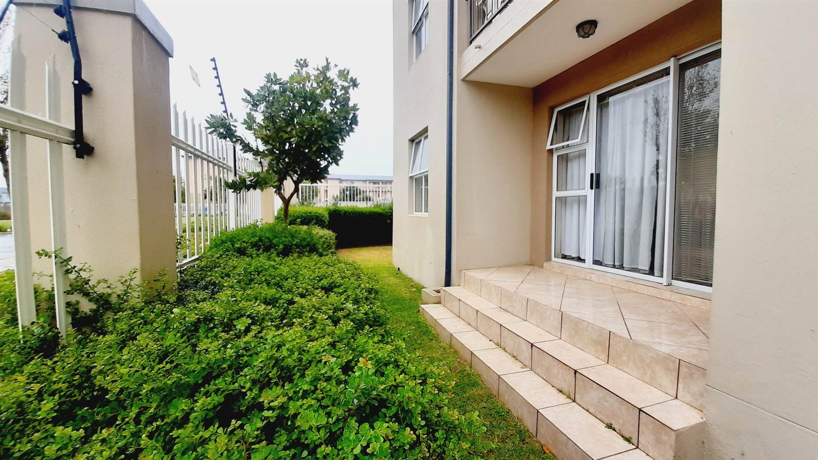 2 Bed Apartment For Sale In Buh Rein Estate T4486708 Private Property