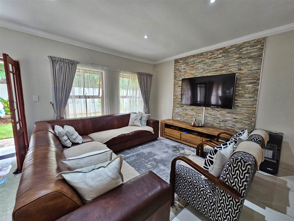 3 Bed House For Sale In Brooklands Lifestyle Estate T4472374