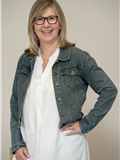 Jo Lellyett