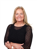 Deidre Tracey
