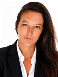 Elaine de Beer