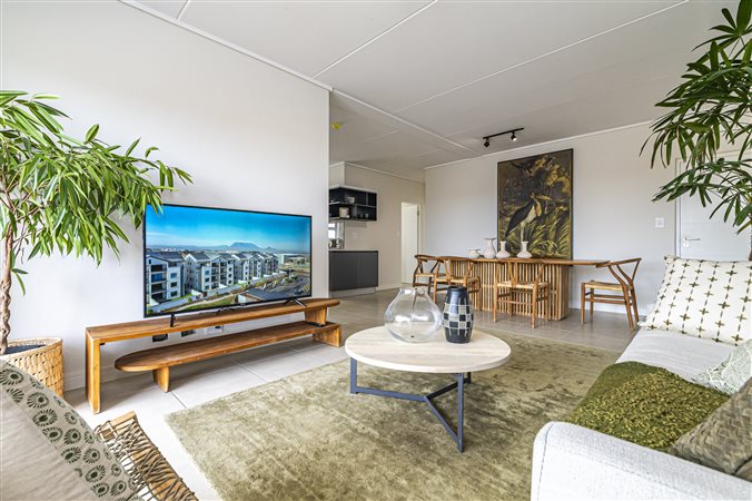 Image Number 7 for The Huntsman