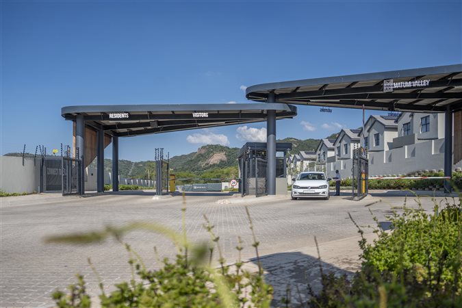 Image Number 1 for Matumi Valley 