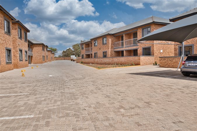 Image Number 1 for Clover Forest