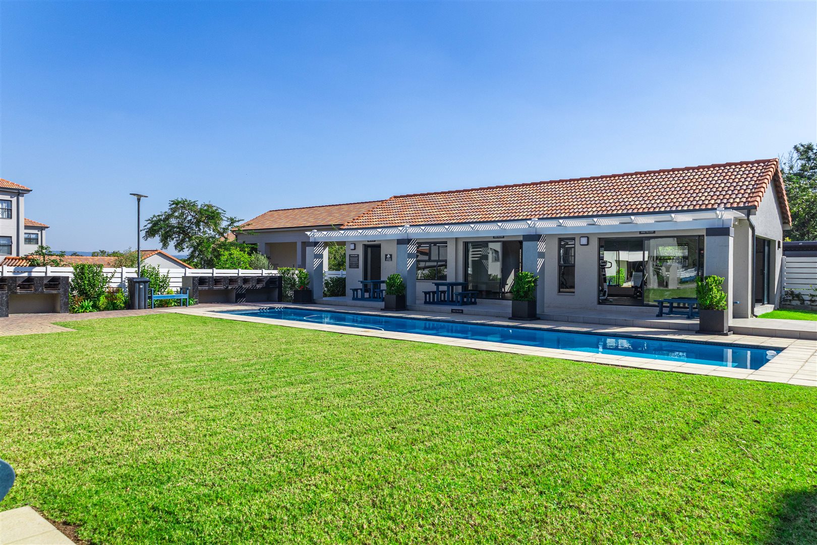 Image Number 2 for Tocara