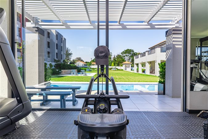 Image Number 8 for Tocara