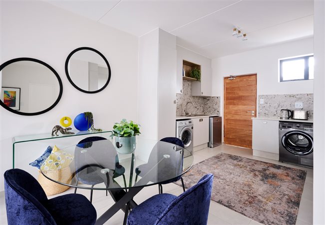 Image Number 3 for Maroela View Apartment