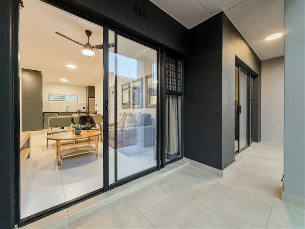 Image Number 7 for Ballito Life