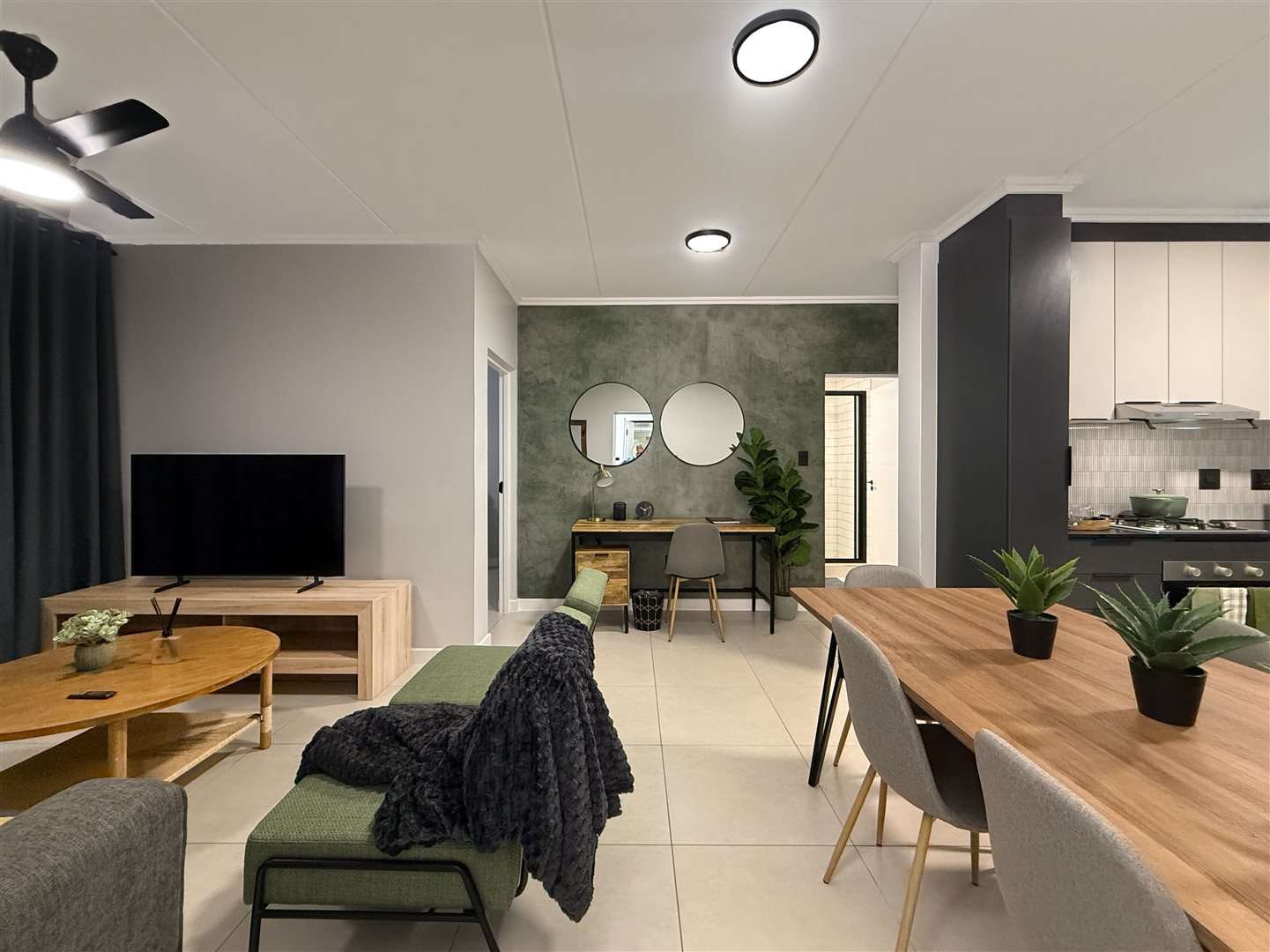 Image Number 3 for Ballito Life