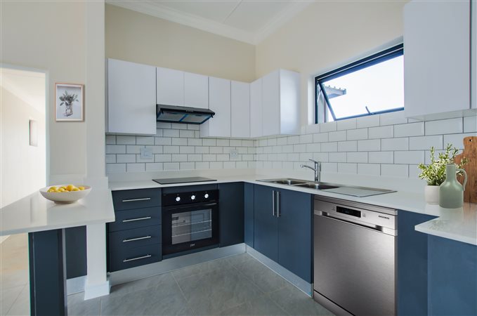 Image Number 7 for 33@View