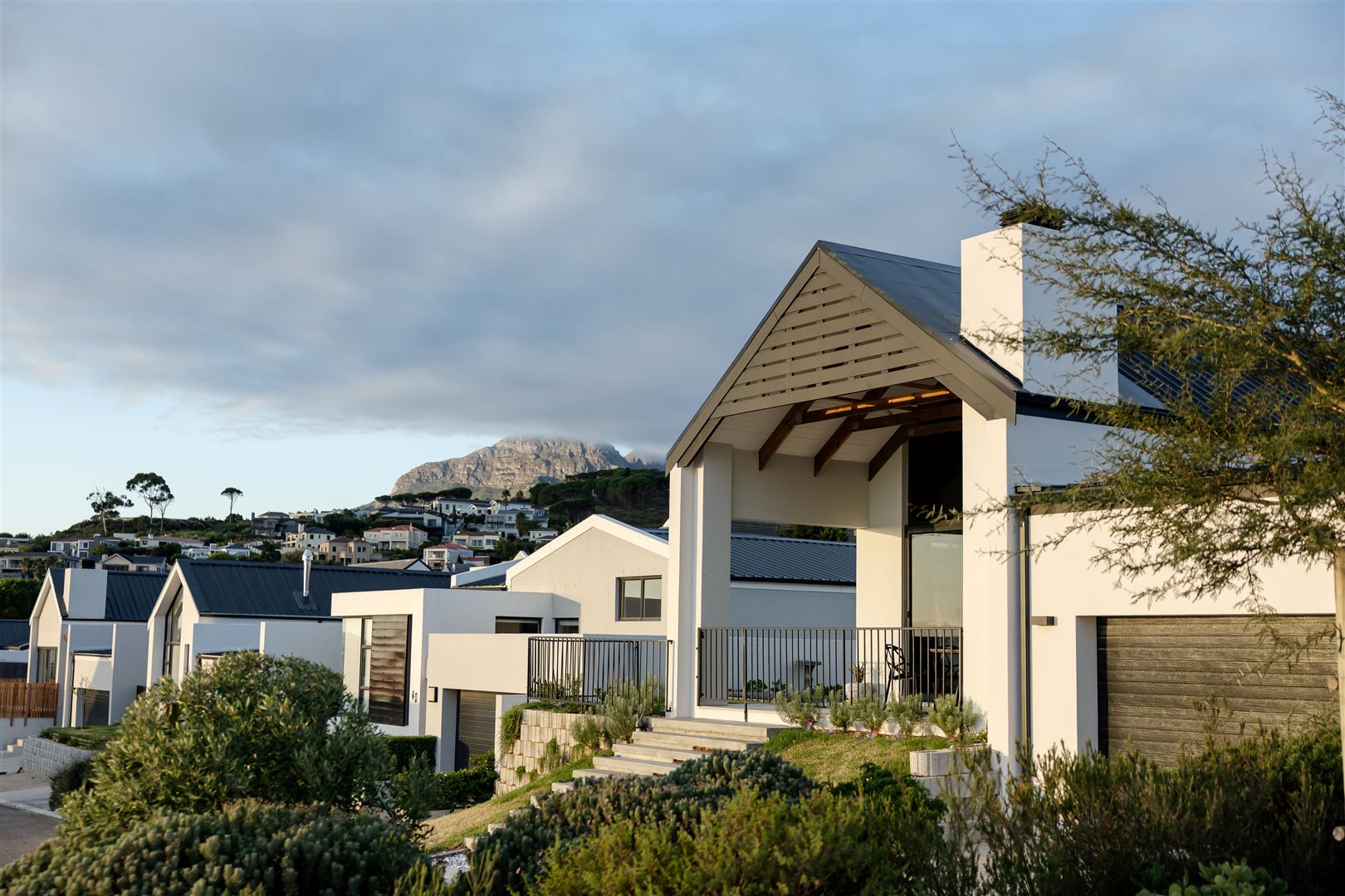 Image Number 2 for Mzuri Estate