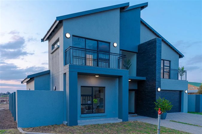 Image Number 2 for Brandon Bond Lifestyle Estate
