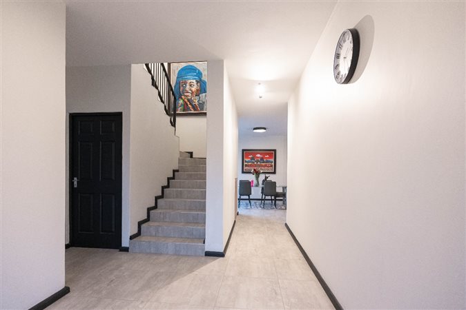 Image Number 7 for Brandon Bond Lifestyle Estate