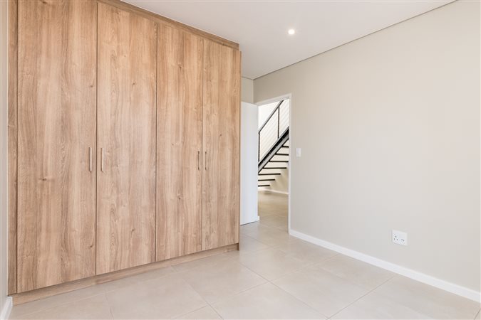 Image Number 8 for Silverstone Village