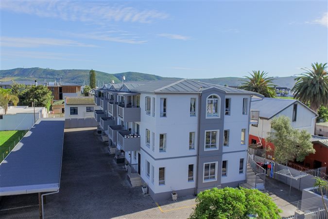 Image Number 5 for Seahorse Knysna