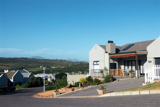 Image Number 7 for Rheebok Village Estate