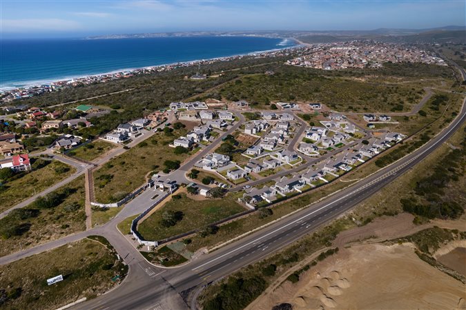 Image Number 2 for Rheebok Village Estate