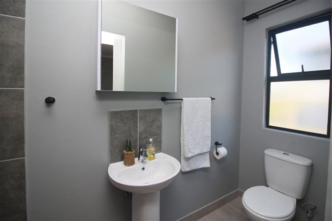 Image Number 6 for Palm View Estate
