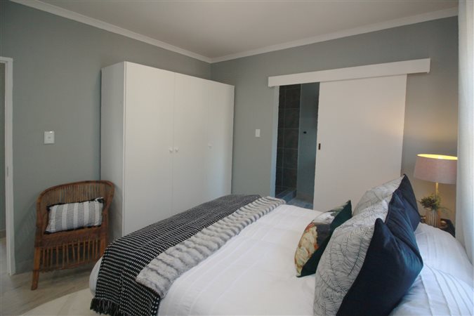 Image Number 8 for Palm View Estate