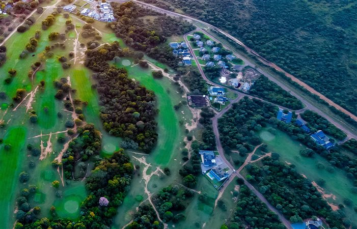 Image Number 1 for Thorny Bush Estate