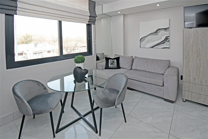 Image Number 8 for Diamond Suites