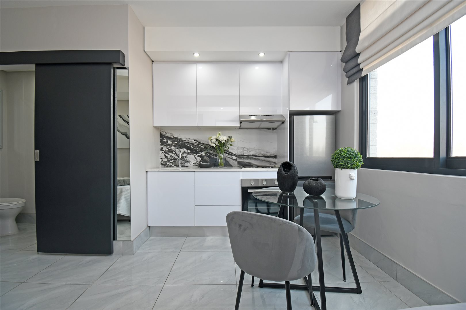 Image Number 3 for Diamond Suites