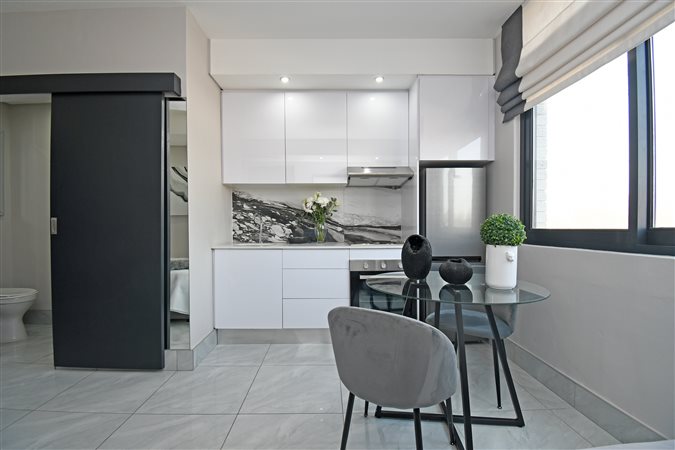 Image Number 3 for Diamond Suites