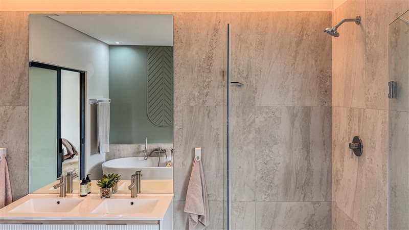 Image Number 6 for The Swallows