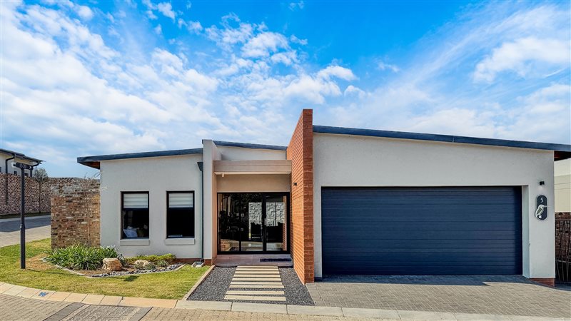 Image Number 1 for The Swallows