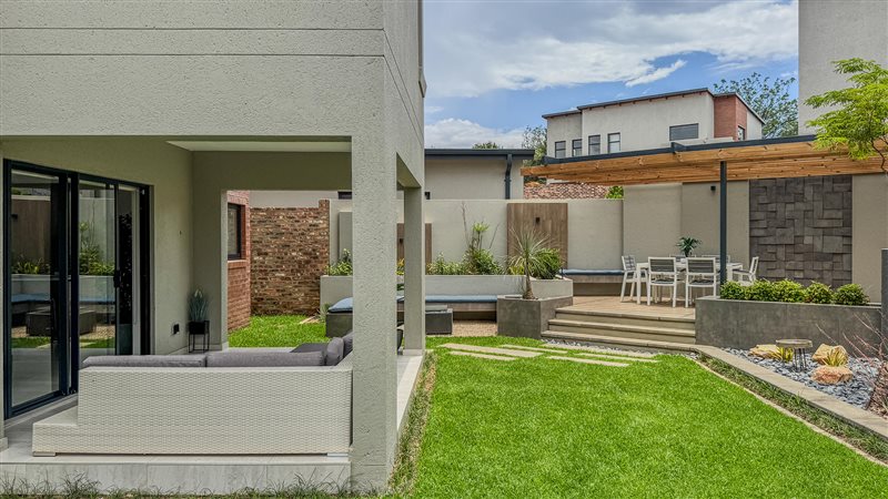 Image Number 6 for The Malachite