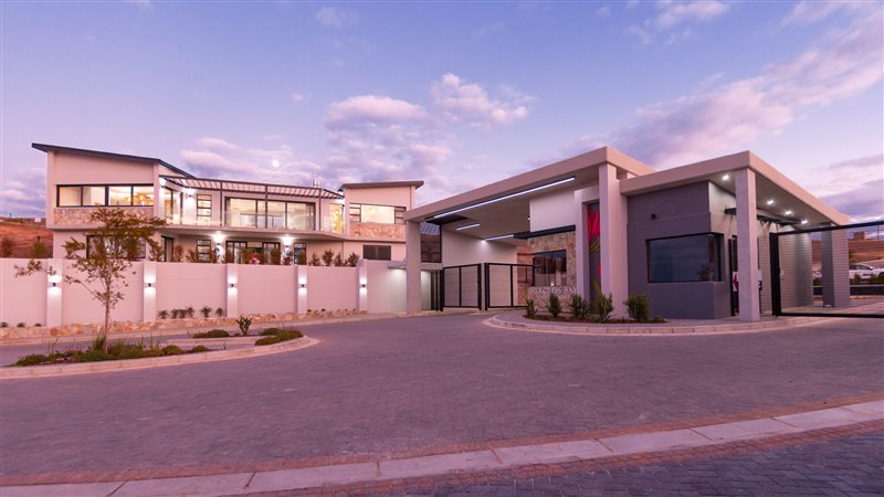 Image Number 9 for Herolds Bay Country Estate