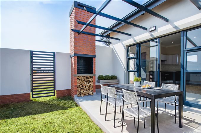 Image Number 8 for 33@View