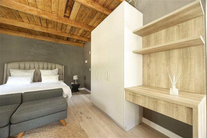 Image Number 7 for La Luc