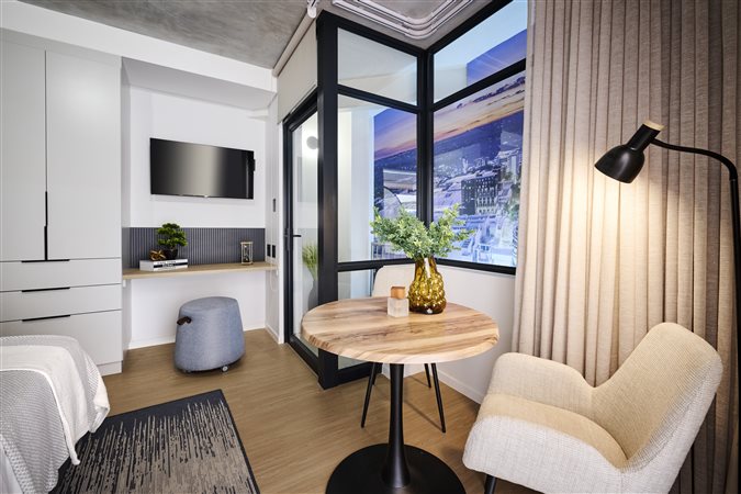 Image Number 9 for The Hive