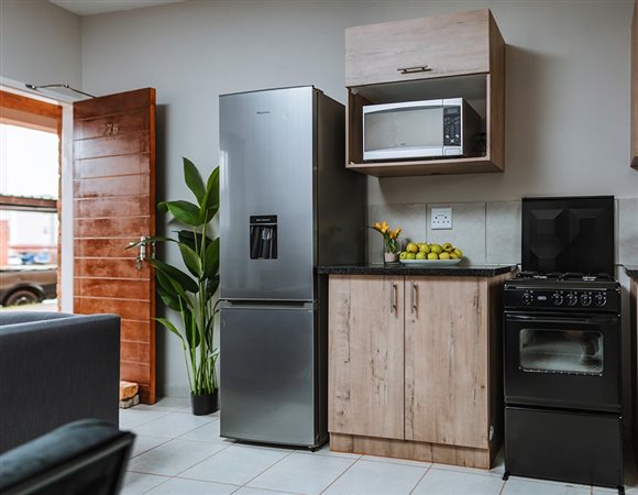 Image Number 7 for Green Leaf Estate