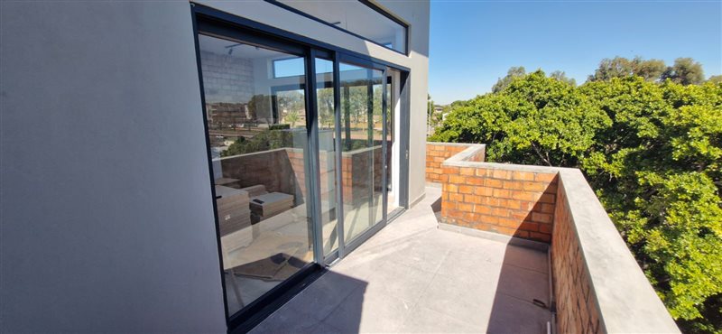 Image Number 7 for Cornerstone on Arum