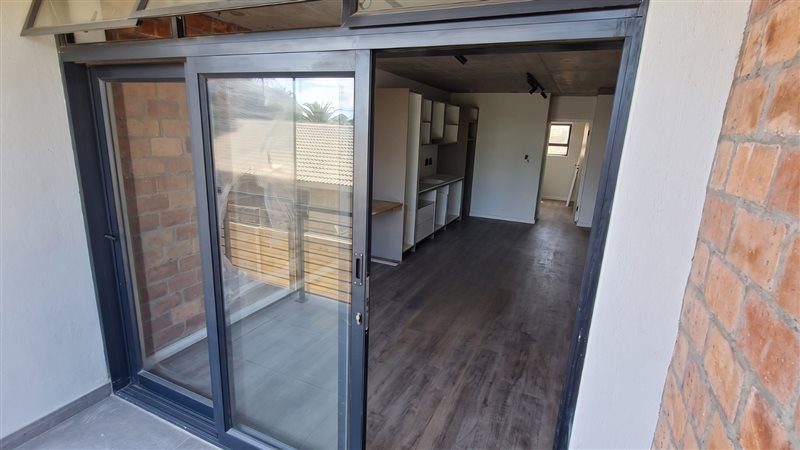 Image Number 8 for Cornerstone on Arum