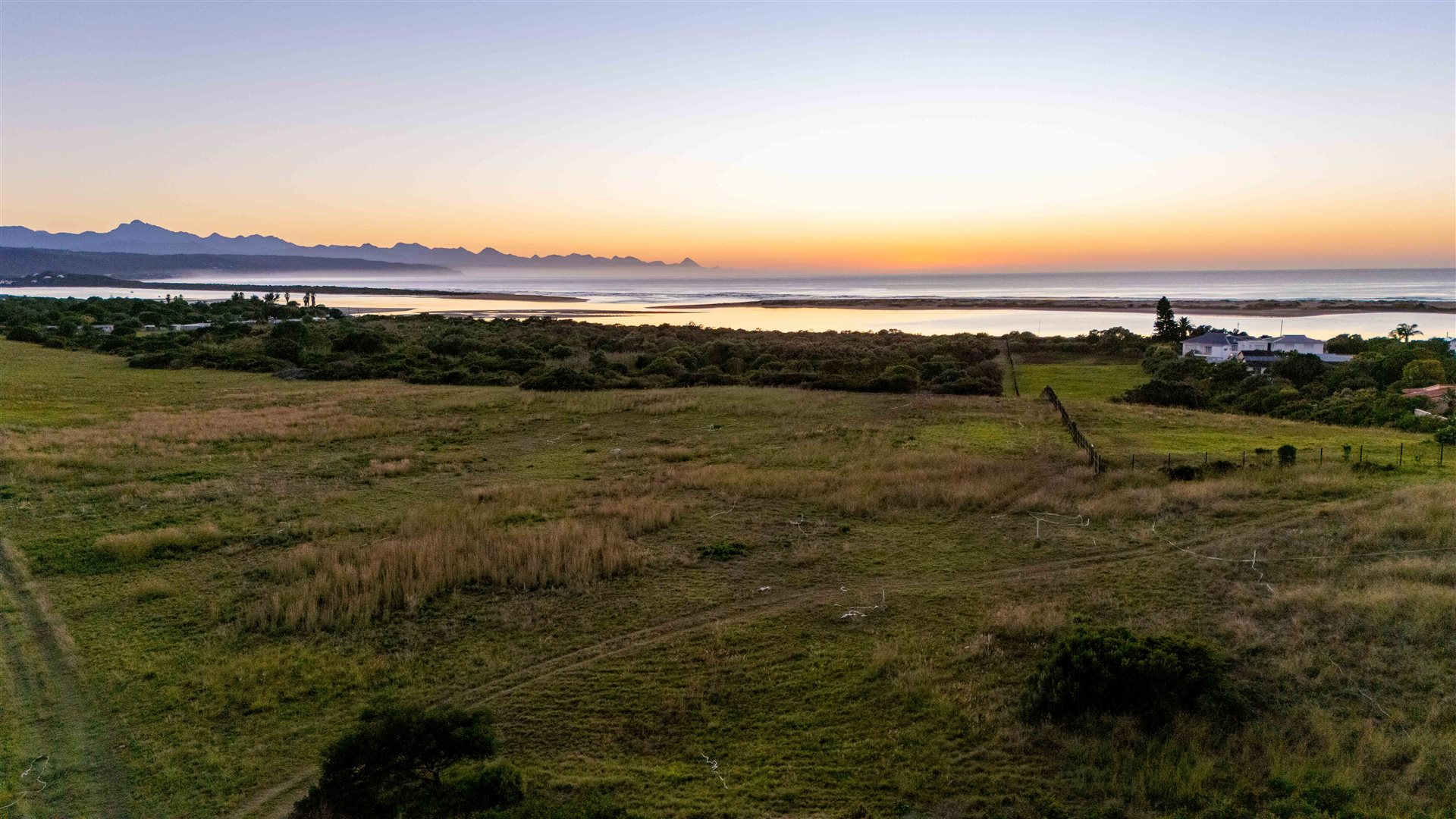 Image Number 3 for Plett Lagoon Estate