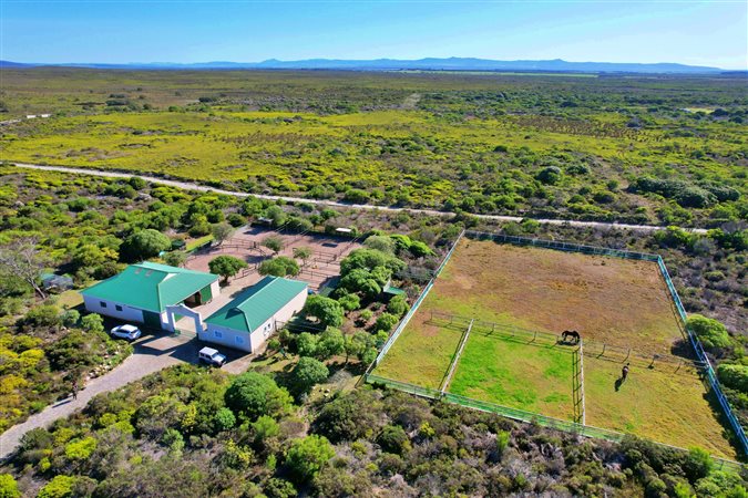 Image Number 4 for Sea Cottage Estate