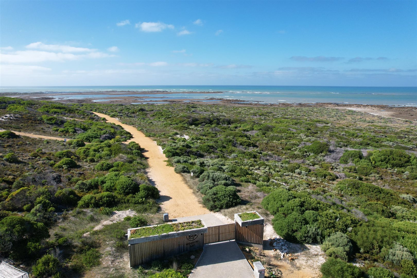 Image Number 2 for Moquini Bay