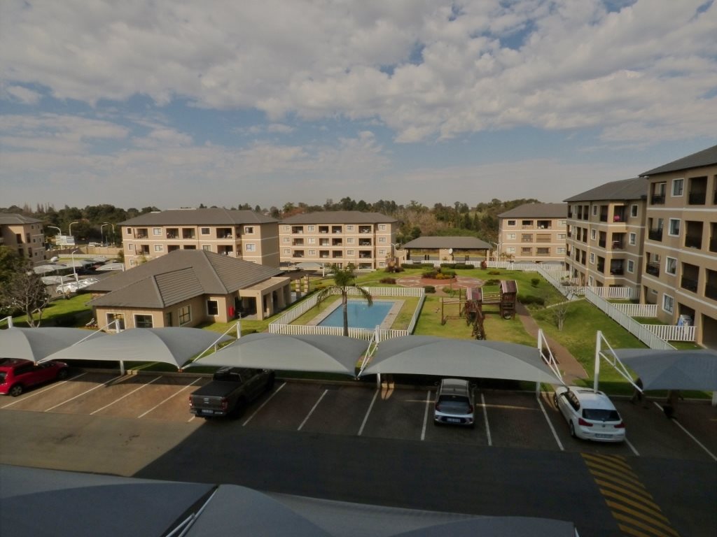 Image Number 2 for Royal Reef West