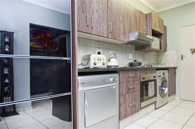 Image Number 7 for Silver Pines Estate