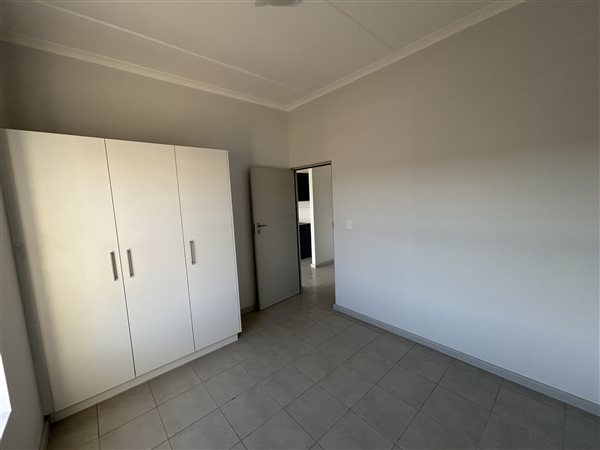 Image Number 9 for Pioneer View