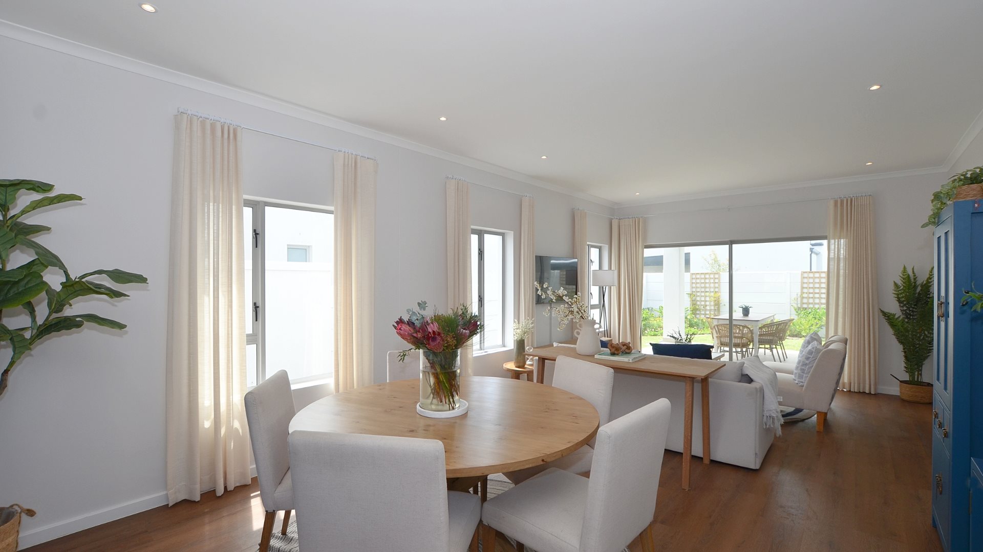 Image Number 3 for Oasis Life Sunningdale Retirement Estate