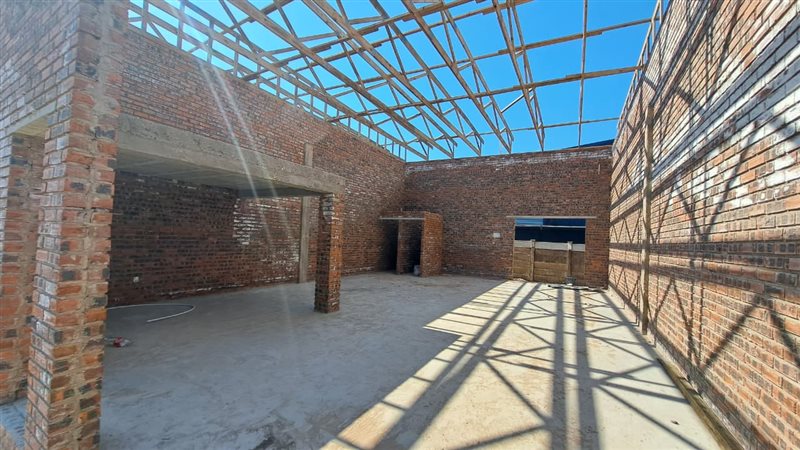 Image Number 4 for Everest Park