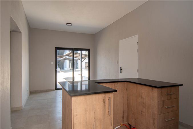 Image Number 5 for Nova Apartments