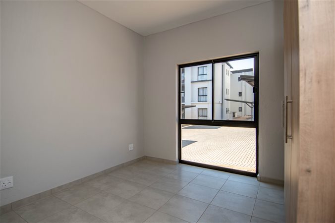 Image Number 9 for Nova Apartments