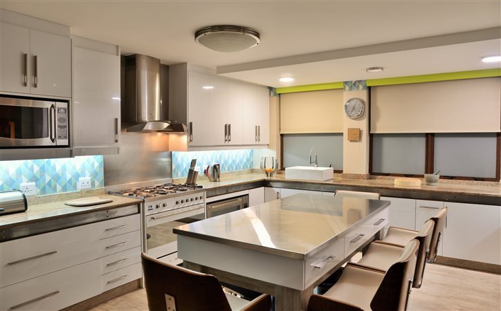 Image Number 5 for Olivewood Estate