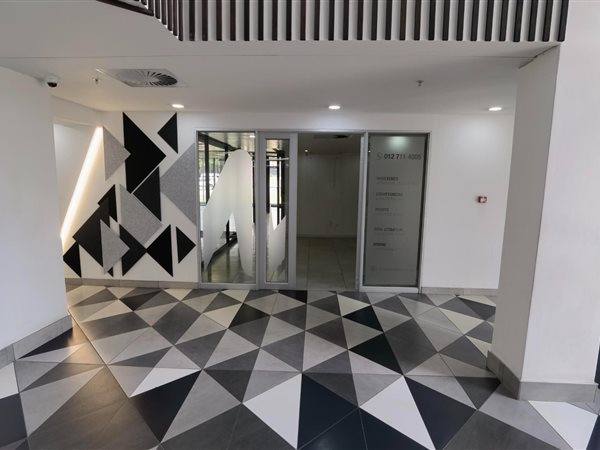268  m² Commercial space in Menlyn