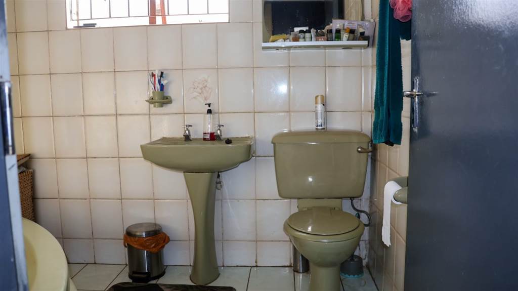 3 Bed House in Katlehong photo number 26